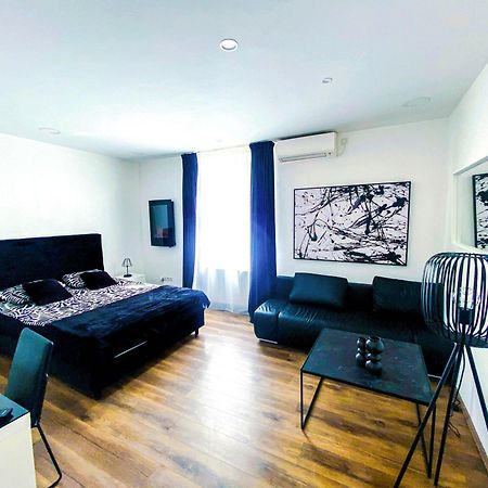 Octagon Main Square Apartment زغرب المظهر الخارجي الصورة