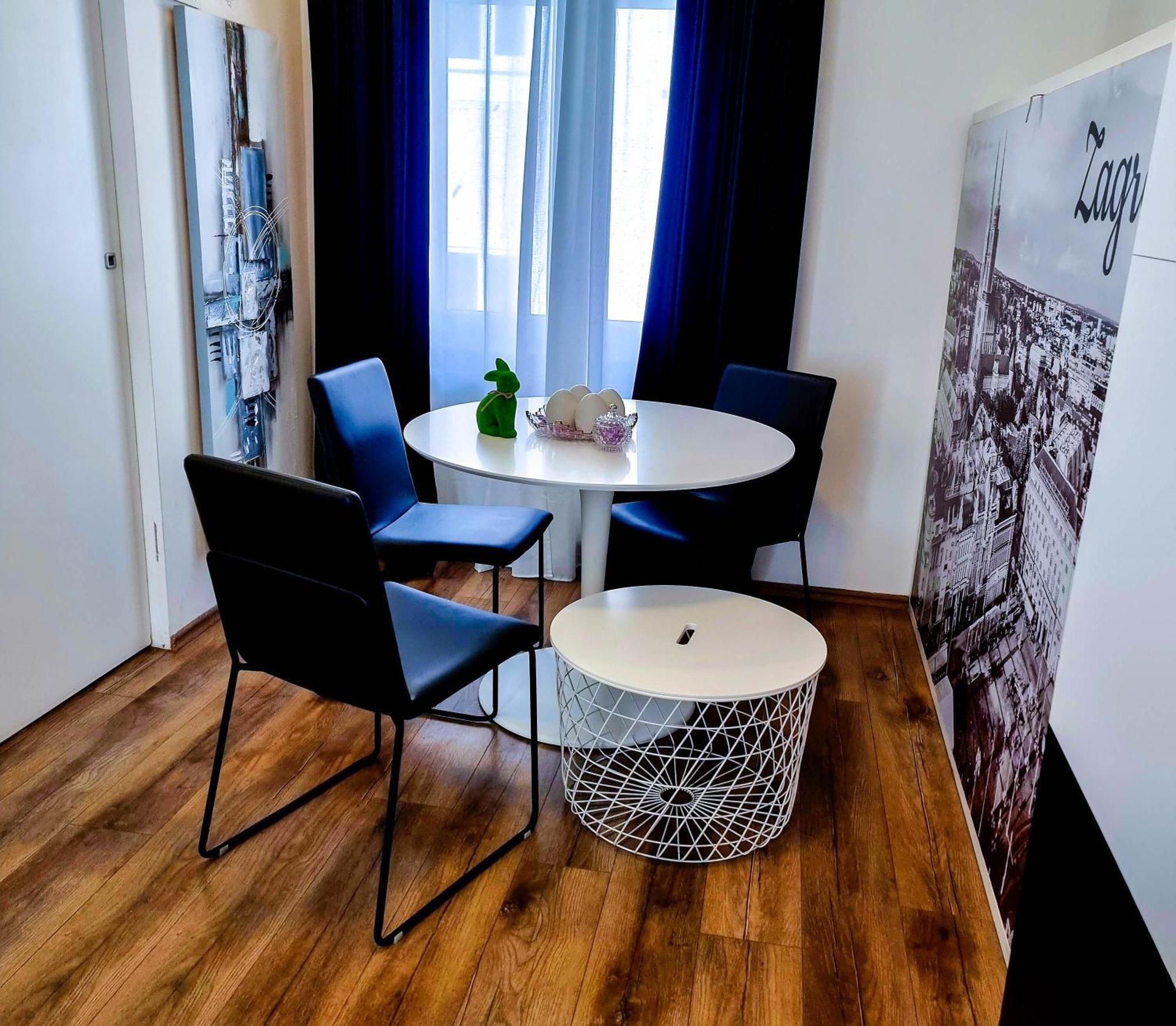 Octagon Main Square Apartment زغرب المظهر الخارجي الصورة